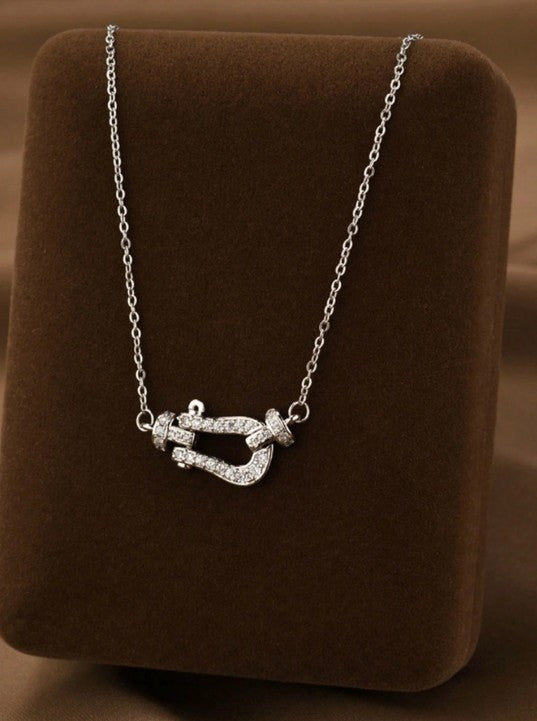 Collier "Clé d'Éclat"